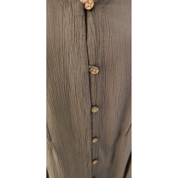 J. Jill Blouse Size M Petite Button Green Pleaded Embroidery 3/4 Sleeve Rayon - Picture 8 of 10